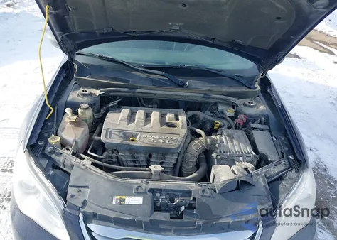 2014 Chrysler 200 Lx z USA, uszkodzony, nr VIN 1C3CCBAB8EN146659